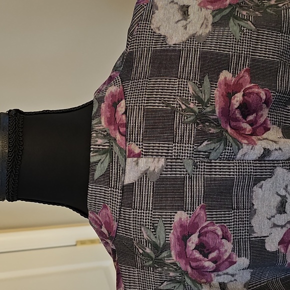 Jacket - Picture 11 of 16